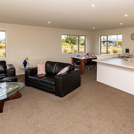 Poppa Pete's - Te Anau Holiday Home Extérieur photo